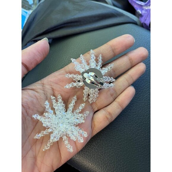 Clip on Chunky Clear Acrylic earrings , big studs snow flake star white earrings - Picture 5 of 6